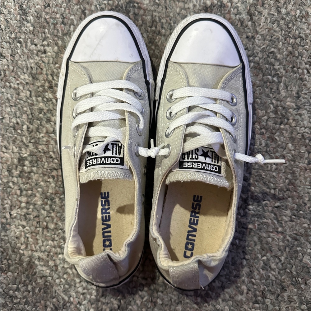 Women’s converse slip on Gray, size 5.